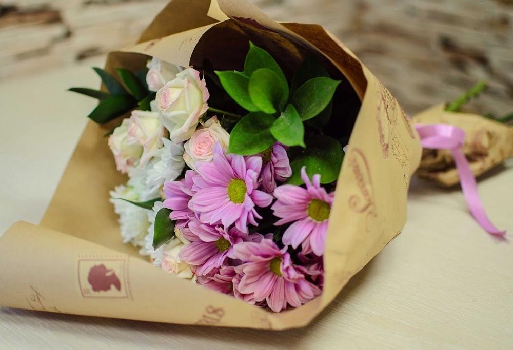 Букет цветов из: Розы и Хризантемы в Волочаевке-2