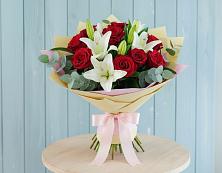 Букет цветов из:  Лилии и Розы в Волочаевке-2
