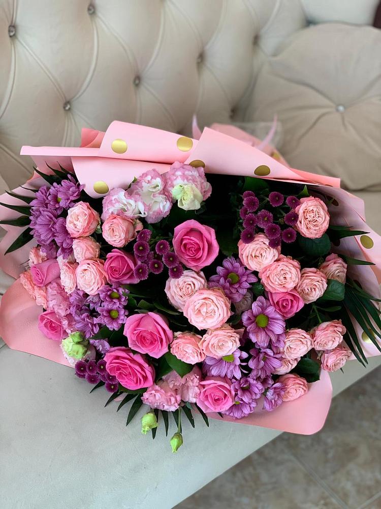 Букет цветов из: Хризантемы, Розы и Лизиантусы в Волочаевке-2