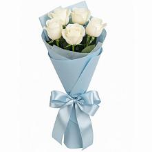 Букет 5 Белых роз Проуд в Волочаевке-2