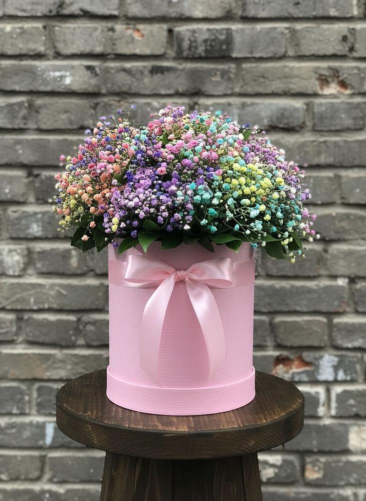 Цветочная композиция из Гипсофила и Розы в шляпной коробке в Волочаевке-2