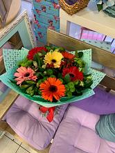 Букет цветов из:  Герберы, Хризантемы и Альстромерии #REPLACE_PRED# Волочаевке-2