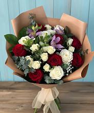 Букет цветов из:  Розы и Альстромерии в Волочаевке-2