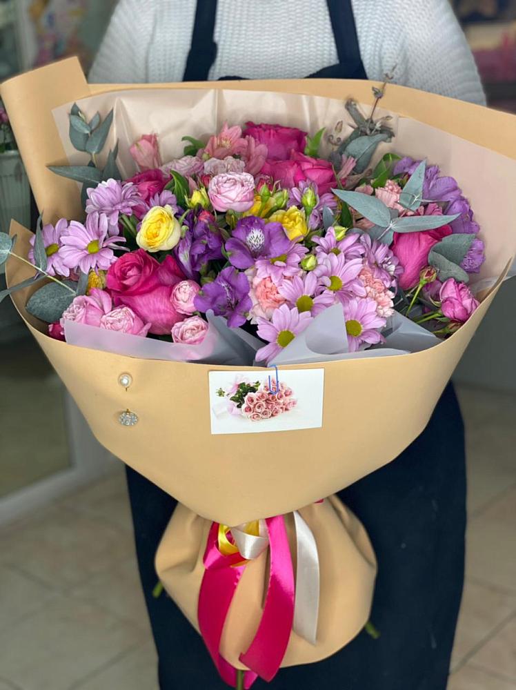 Букет цветов из: Хризантемы, Гвоздики и Альстромерии в Волочаевке-2