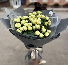 Букет Белые кустовые розы Солинеро в Волочаевке-2