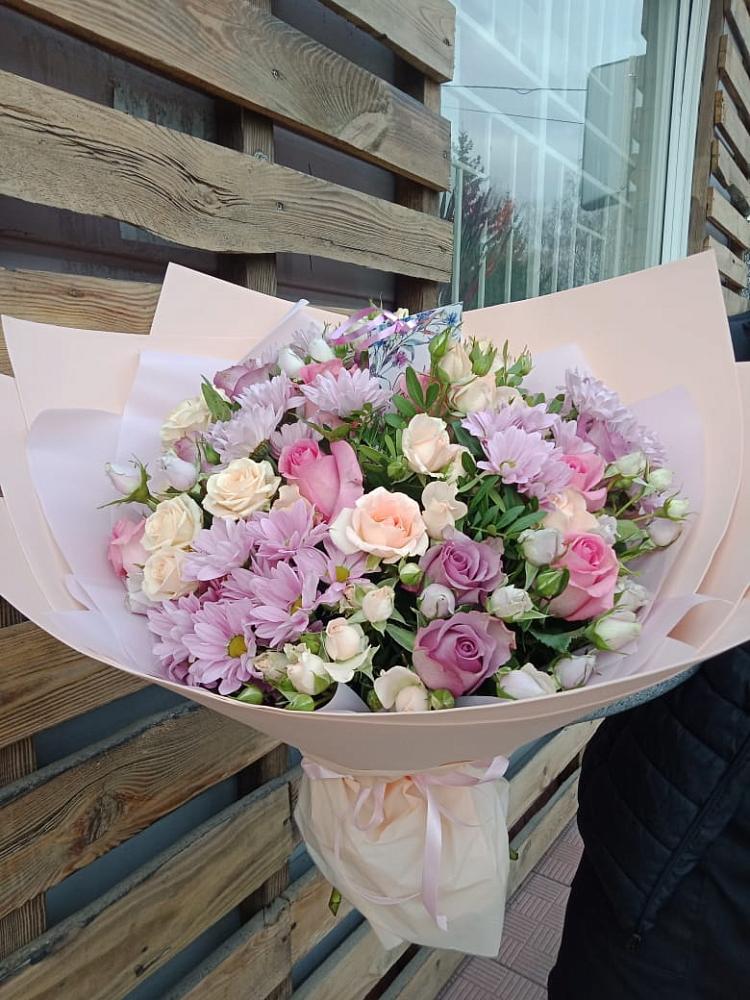 Букет цветов из: Розы и Хризантемы в Волочаевке-2