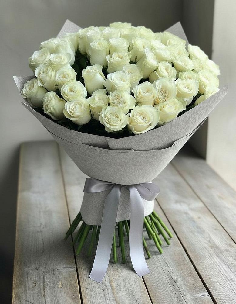 Букет 35 Белых роз в Волочаевке-2