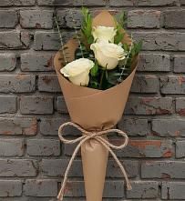 Букет цветов из:  Розы в Волочаевке-2