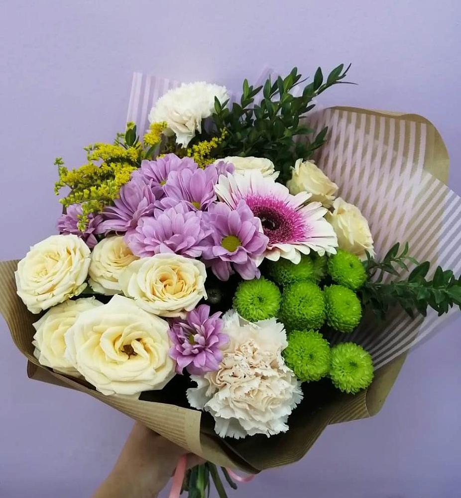 Букет цветов из: Хризантемы, Розы, Гвоздики и Герберы в Волочаевке-2