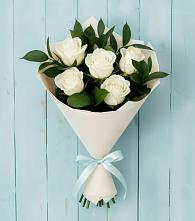 Букет цветов из:  Розы в Волочаевке-2