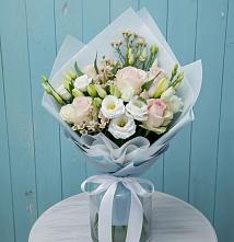 Букет цветов из:  Розы и Лизиантусы #REPLACE_PRED# Волочаевке-2