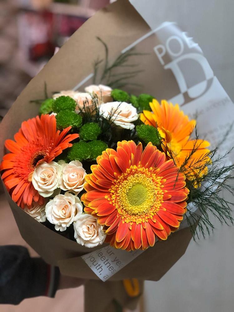 Букет цветов из: Герберы, Хризантемы и Розы в Волочаевке-2