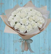 Букет цветов из:  Гвоздики в Волочаевке-2