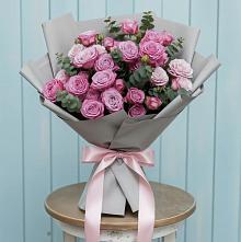 Букет цветов из:  Розы в Волочаевке-2